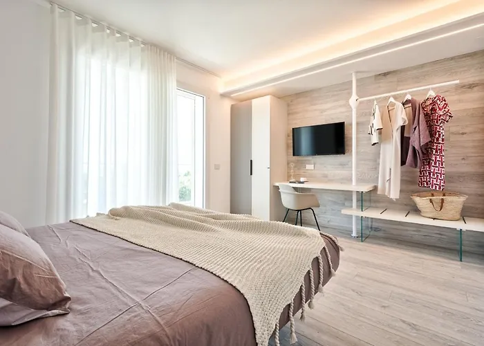 Lejlighedshotel Albamarina 4*