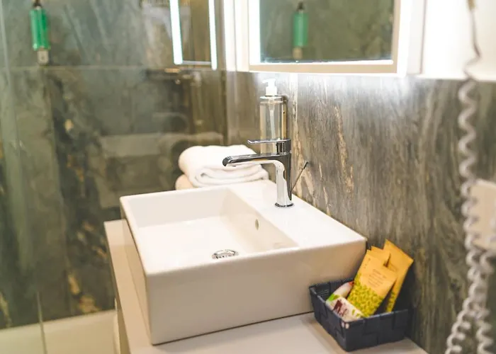 Lejlighedshotel Albamarina 4*