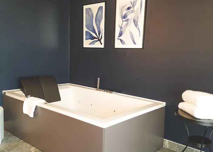 Lejlighedshotel Albamarina 4*