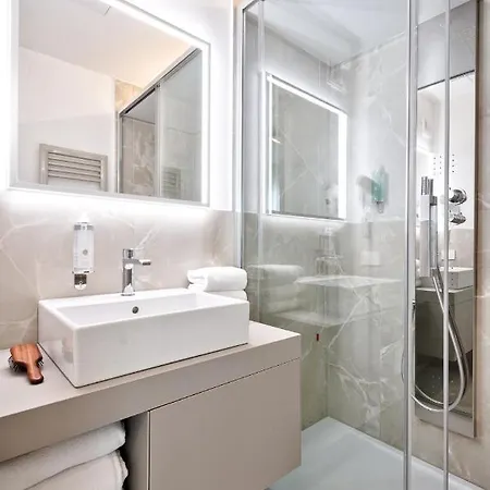 Apartahotel Albamarina