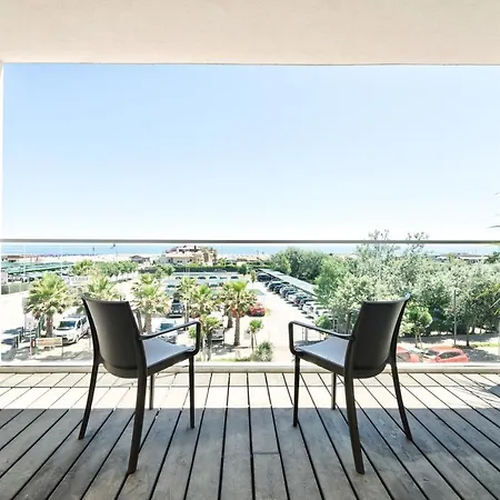 Lejlighedshotel Albamarina 4*