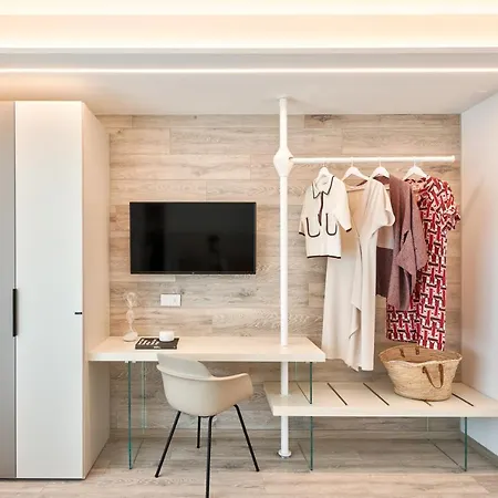 Albamarina Apartahotel 4*