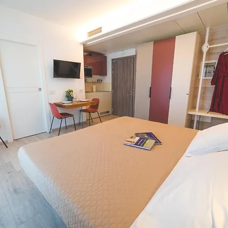 Hotel apartamentowy Albamarina