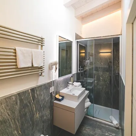 Hotel apartamentowy Albamarina
