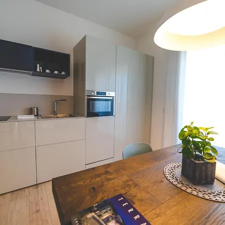 Hotel apartamentowy Albamarina