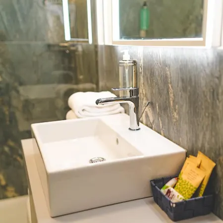 Apartahotel Albamarina 4*