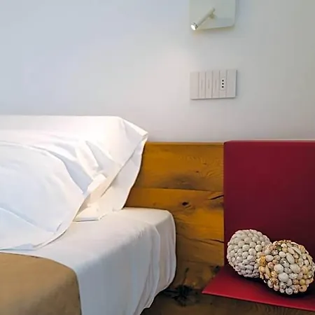 Albamarina شقة فندقية 4*