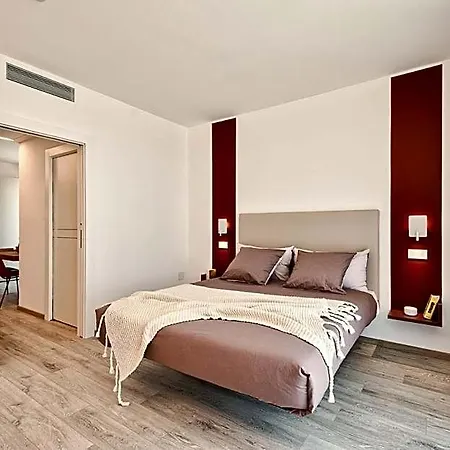 Albamarina شقة فندقية 4*