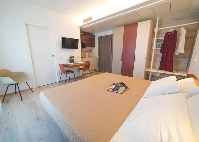 아파트호텔 Albamarina